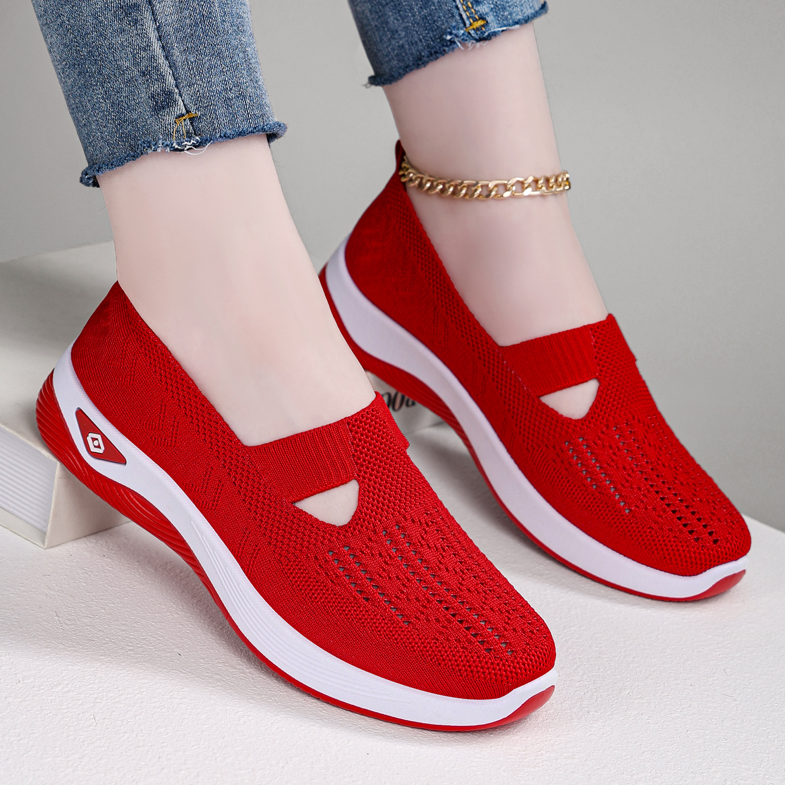 shoes women's shoes new casual shoes women's fashion shoes breathable old beijing cloth shoes cross-border manufacturers send mom shoes details Picture