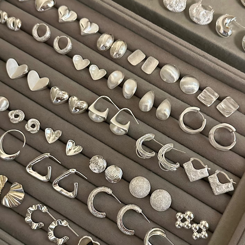 high-grade temperament plain silver earrings female 2024 new top-selling product fashion small round ring earrings ear studs graceful earrings full figure