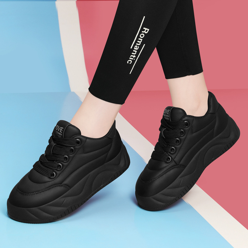 thick bottom bread shoes pumps autumn and winter 2025 new versatile soft bottom casual shoes board shoes for women velvet sports cotton shoes undefined