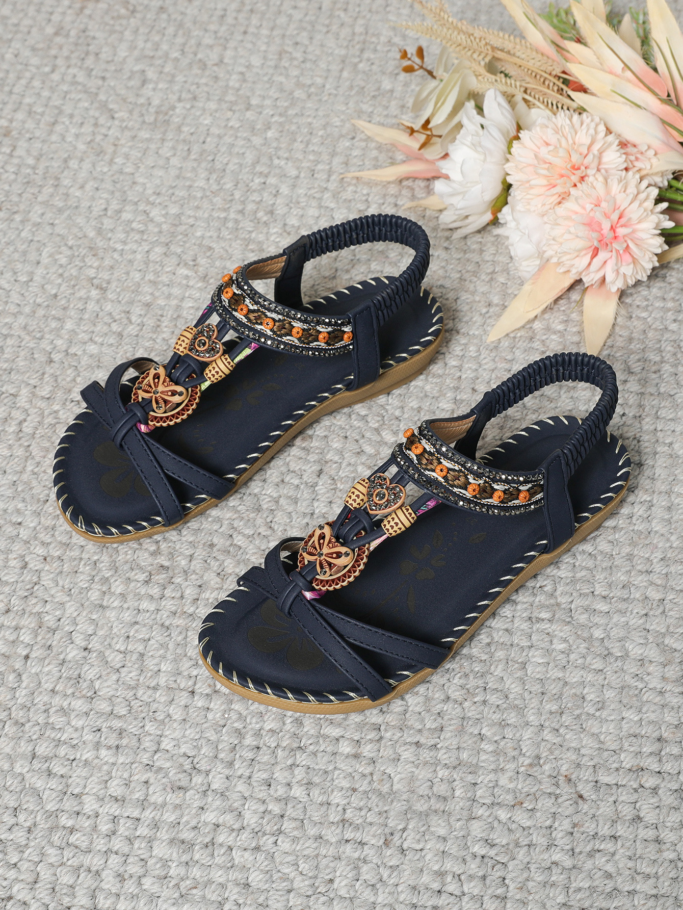 bow 2025 new women's shoes flat handmade beaded rhinestone sandals outdoor beach mcqueen white shoes for women Application Scenario