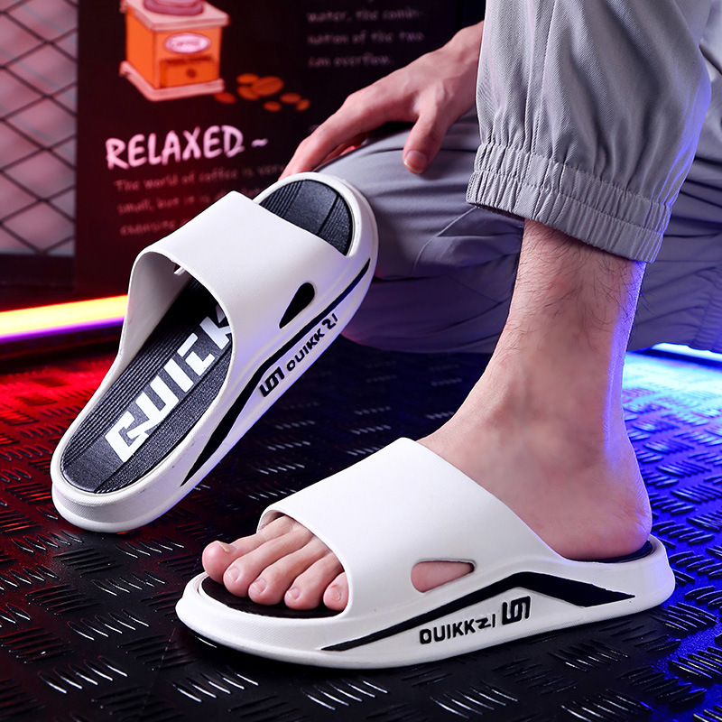 new summer slippers trendy fashionable man slippers casual soft bottom outdoor platform beach indoor slippers men wholesale details Picture
