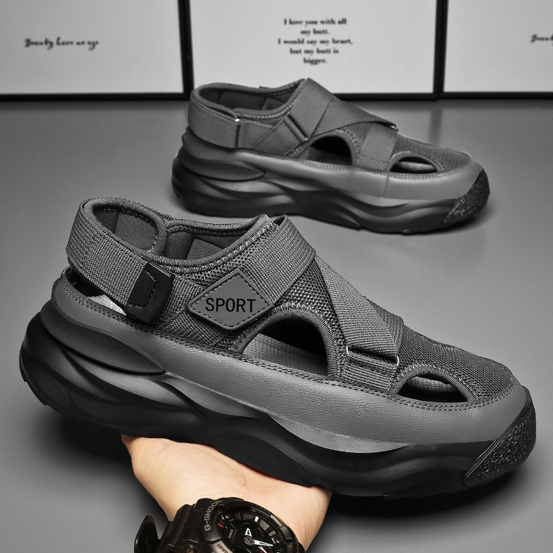 sandals men's summer wear sports anti-slip wear-resistant drivers driving to work men outdoor wading beach slippers Application Scenario