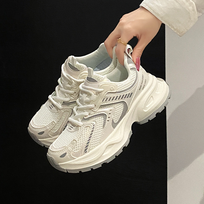 ins korean style new dad shoes female 2024 autumn student sports running shoes casual platform height increasing shoes g2307 Application Scenario