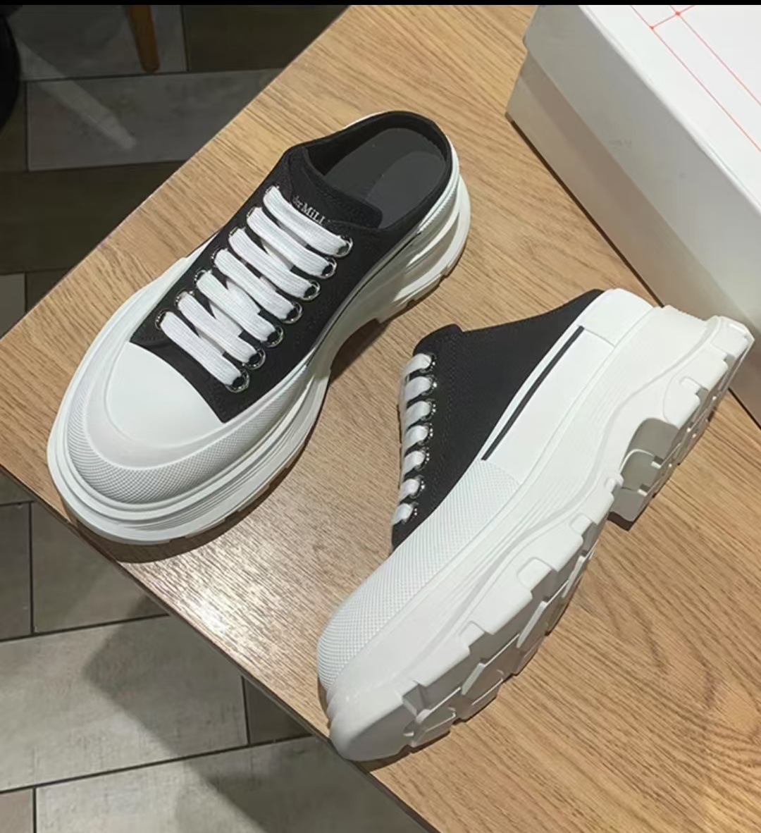 pure original mcqueen canvas shoes for women 2024 spring new muffin height increasing mcqueen platform shoes all-match lace-up white shoes undefined
