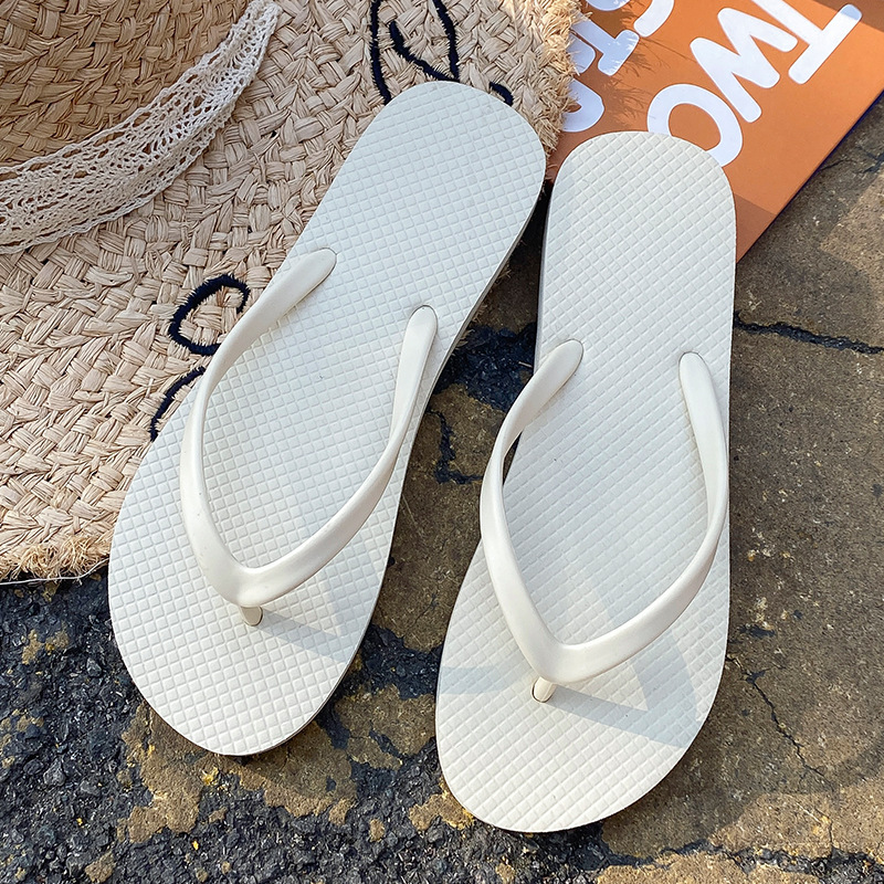 2025 new black flip-flops women's flip-flops women's summer outdoor non-slip flat-heeled beach shoes wholesale details Picture