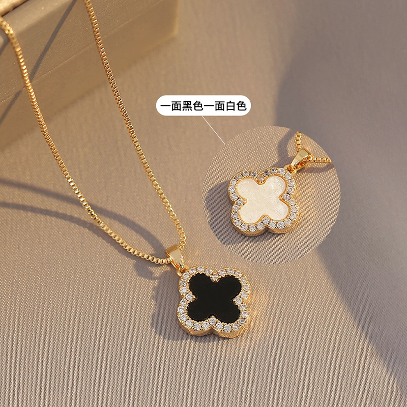 elegant clover titanium steel necklace women's summer light luxury minority clavicle chain simple all-match pendant necklace sweater chain full figure