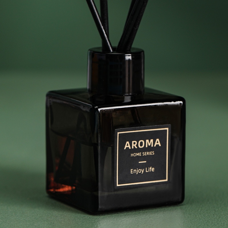 gray small squre bottle reed diffuser essential oil bedroom living room fragrance incense decoration household perfume factory wholesale Application Scenario