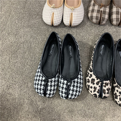 gommino women's shoes 2025 new summer split toe tabi shoes toe lazy horseshoe flat pumps autumn shoes undefined