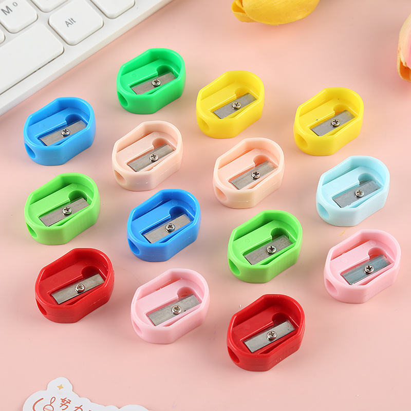 colorful single hole small square plastic manual pencil sharpener primary school student pencil shapper pencil sharpener stationery small gift wholesale Application Scenario