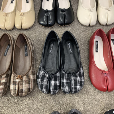 gommino women's shoes 2025 new summer split toe tabi shoes toe lazy horseshoe flat pumps autumn shoes undefined