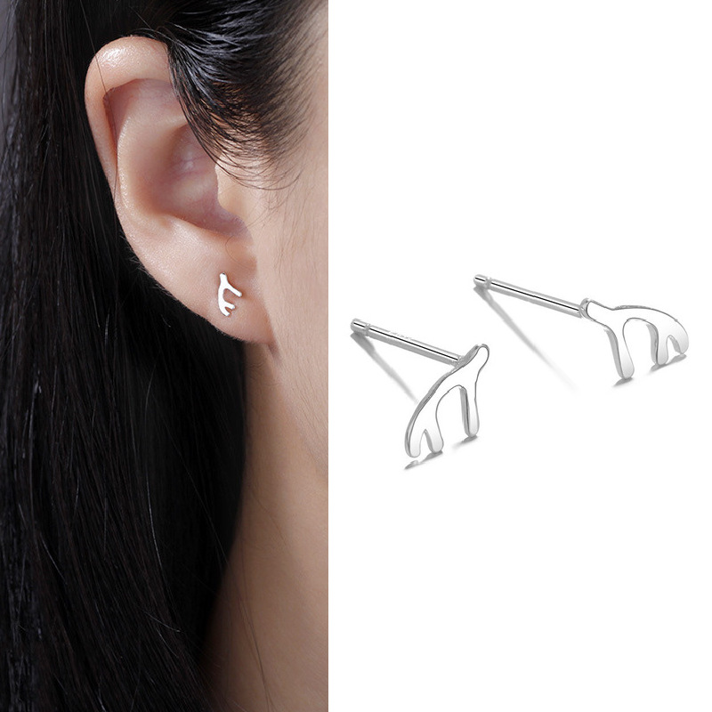 s999 sterling silver stud earrings for women simple graceful petite earrings ear-caring anti-blocking earrings ear bar pure silver auricular needle Specification drawing