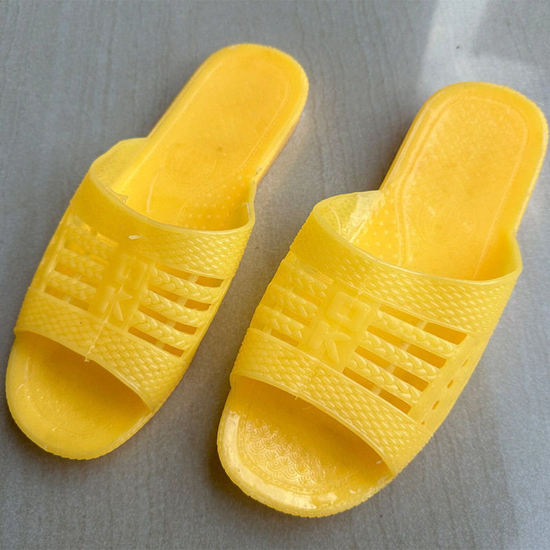 yellow tendon bottom men's slippers bathroom bathroom non-slip sandals wear-resistant pvc crystal slippers wholesale Item Picture
