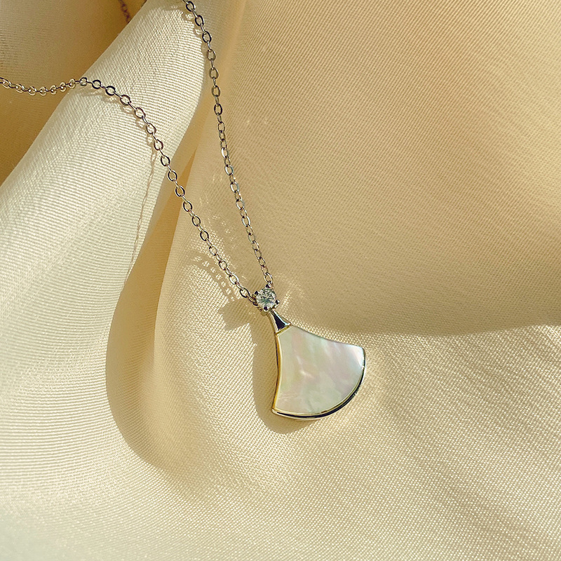 elegant opal design fan-shaped skirt titanium steel necklace women's all-match 18k gold high-grade light luxury clavicle chain full figure