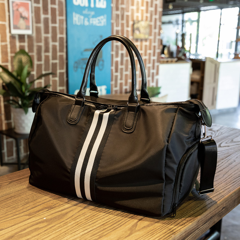 dry wet separation sports gym bag crossbody outdoor trendy leisure sports bag short trip bag large capacity wholesale Application Scenario