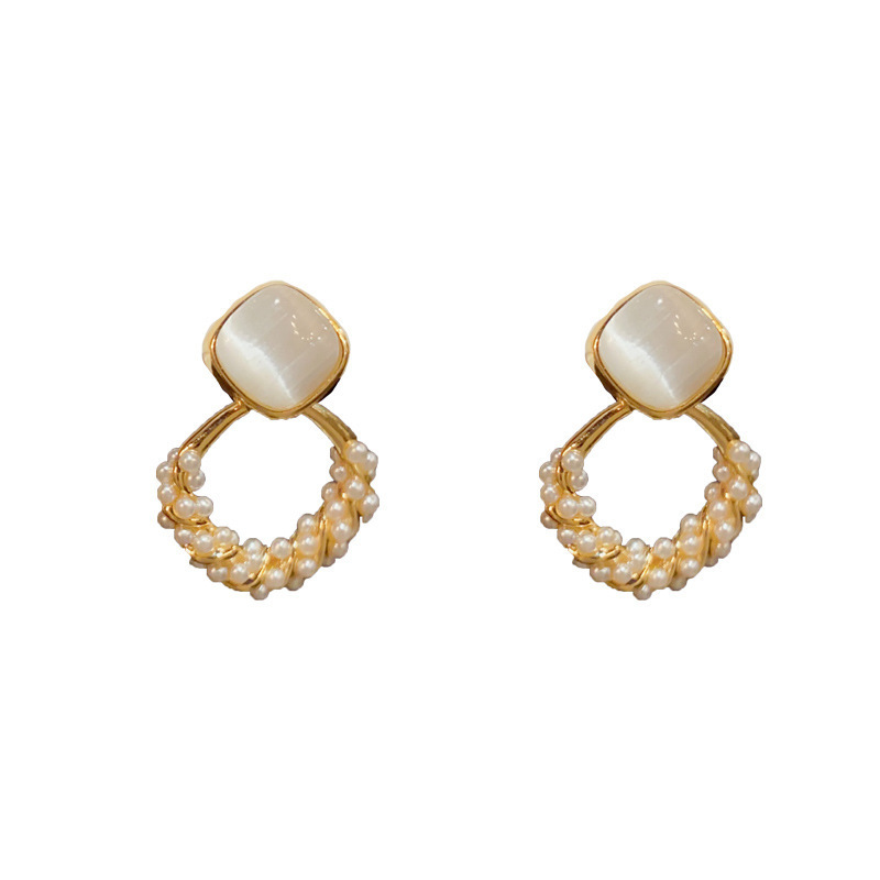 925 silver needle internet celebrity same style gold earrings women's light luxury high sense temperamental pearl stud earrings retro new earrings Item Picture