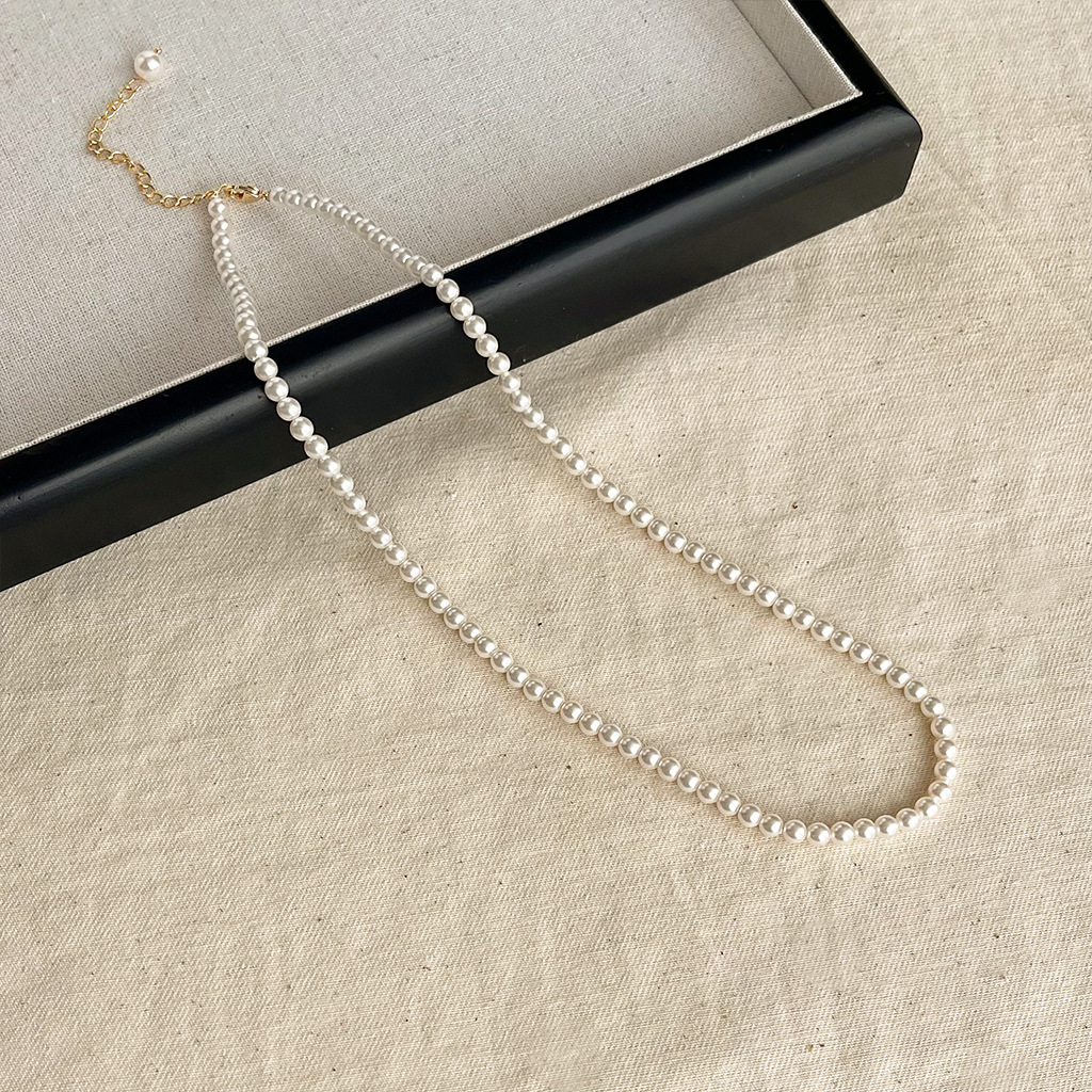 women's korean-style bloggers same style pearl necklace french-style retro stackable clavicle chain niche temperament high-grade necklace Application Scenario