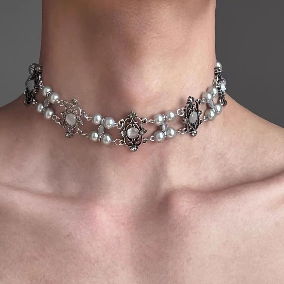 y2g heavy industry beads xingx necklace titanium steel asian culture hot girl sweet cool necklace women's punk style gothic niche european and american Application Scenario
