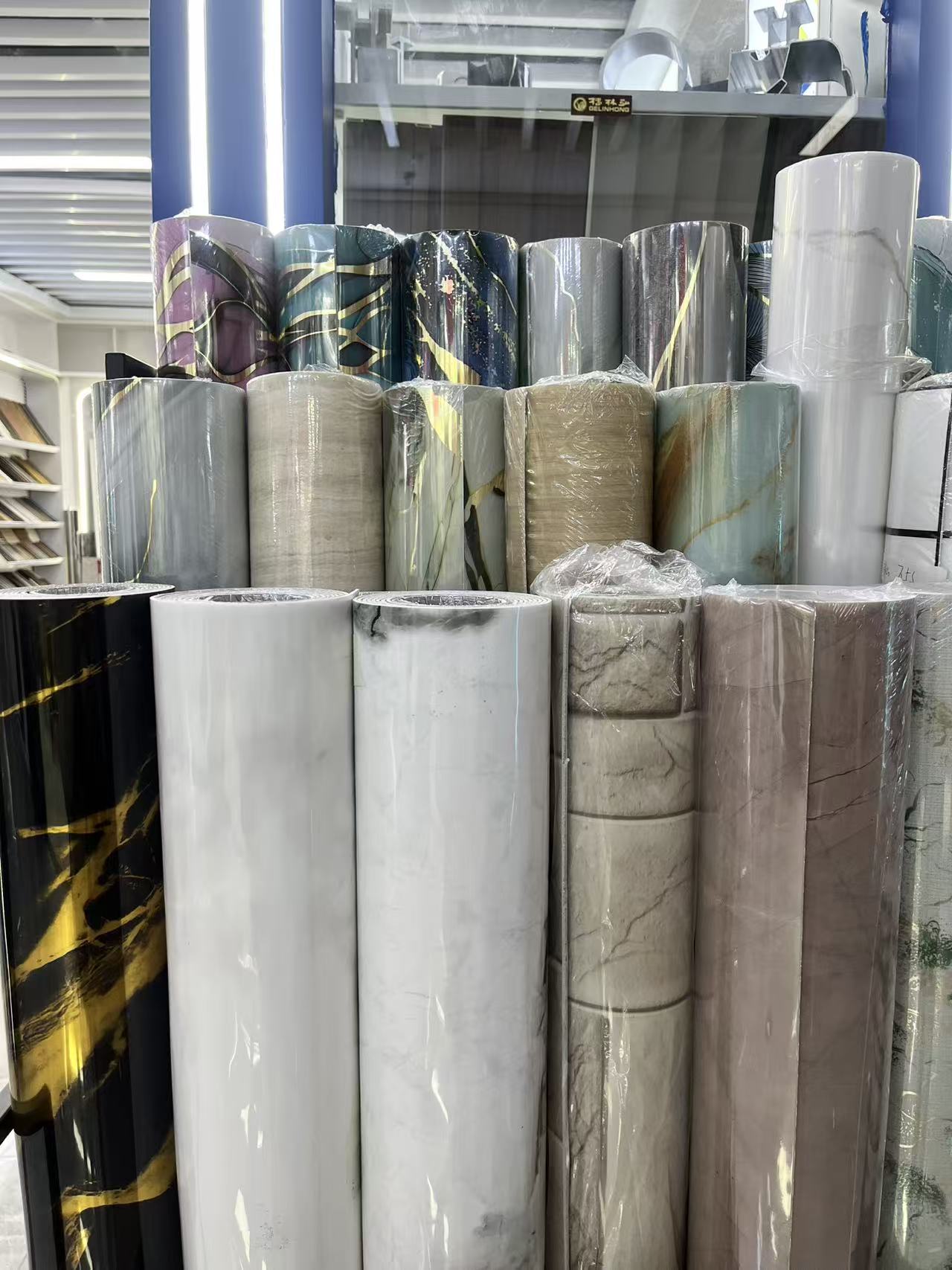 家装主材/外墙装饰挂板户/墙纸美式复古/窗贴pvc/墙材产品图