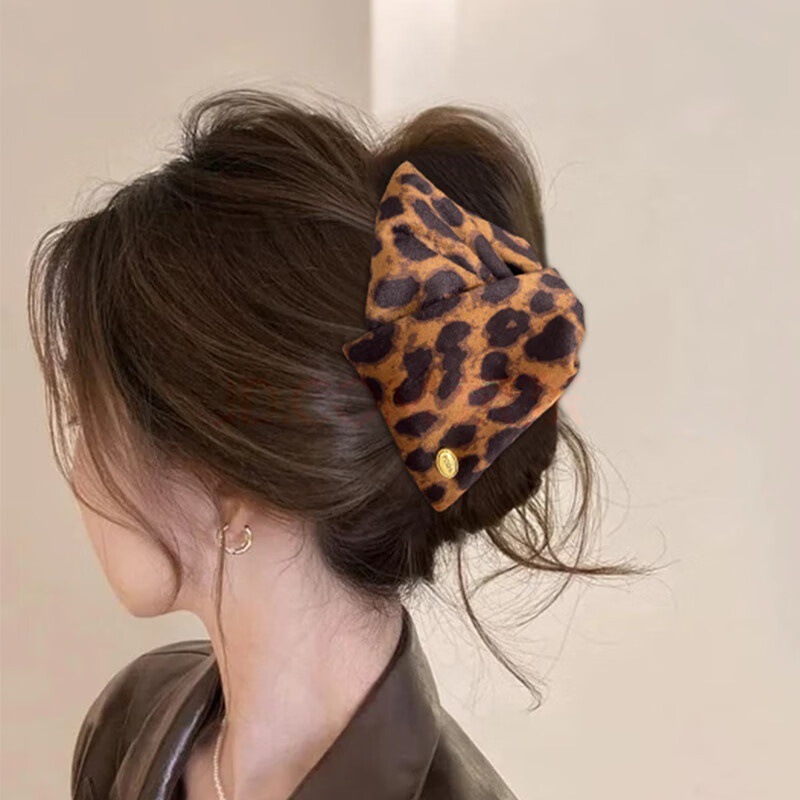 Retro leopard print hair clips, shark clips, duckbill clips, scratch clips, fashionable hair clips, headwear and hair accessories for women Specification image