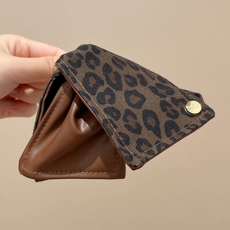 Retro leopard print hair clips, shark clips, duckbill clips, scratch clips, fashionable hair clips, headwear and hair accessories for women detail image 1