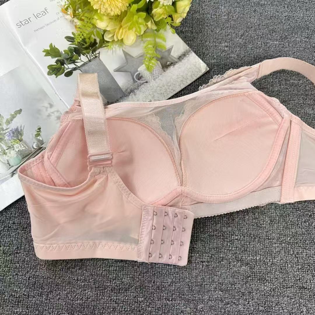 For export to the Middle East, we offer high-quality, comfortable, undergarments without steel rings, providing a warm and comfortable design that gathers and prevents exposure Application Scenario