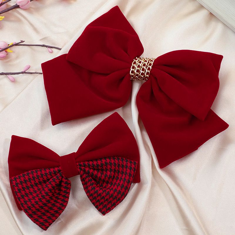The new red large bow headwear for brides in 2025, the wedding hair tie, the popular hairpin, the back of the head clip, summer detail image 10