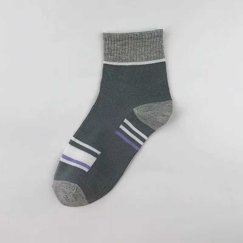 socks men's mid-calf length sock spring and autumn sports sweat-absorbent stink prevent socks spring and summer thin mixed color stripe sports socks Item Picture
