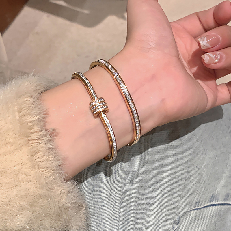 real gold electroplated zircon titanium steel bracelet women's fashion simple high sense bracelet niche temperament all-match jewelry wholesale Specification drawing