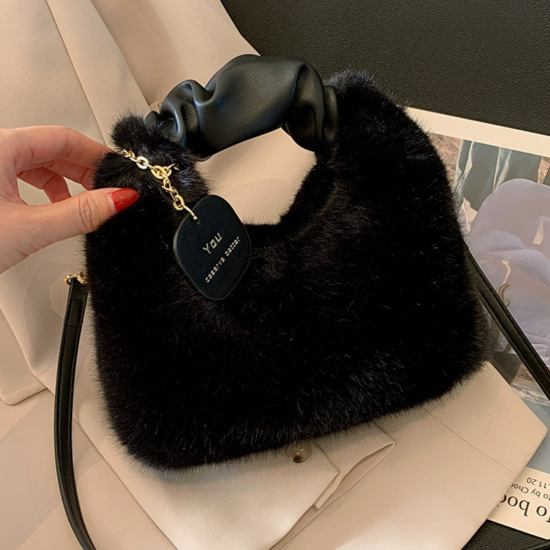 women's bag new fashion popular fairy plush bag women's bag new handbag cute one-shoulder messenger bag plush bag full figure