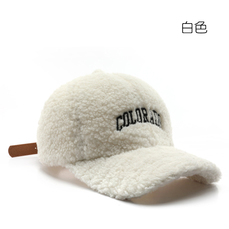 hat female autumn and winter personalized retro alphabet embroidered peaked cap outdoor travel cold-proof warm sun-proof male baseball cap Application Scenario