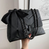 cross-border fashion large capacity diamond lattice bag autumn and winter new pu shoulder soft crossbody large capacity women's bag bag bag Application Scenario