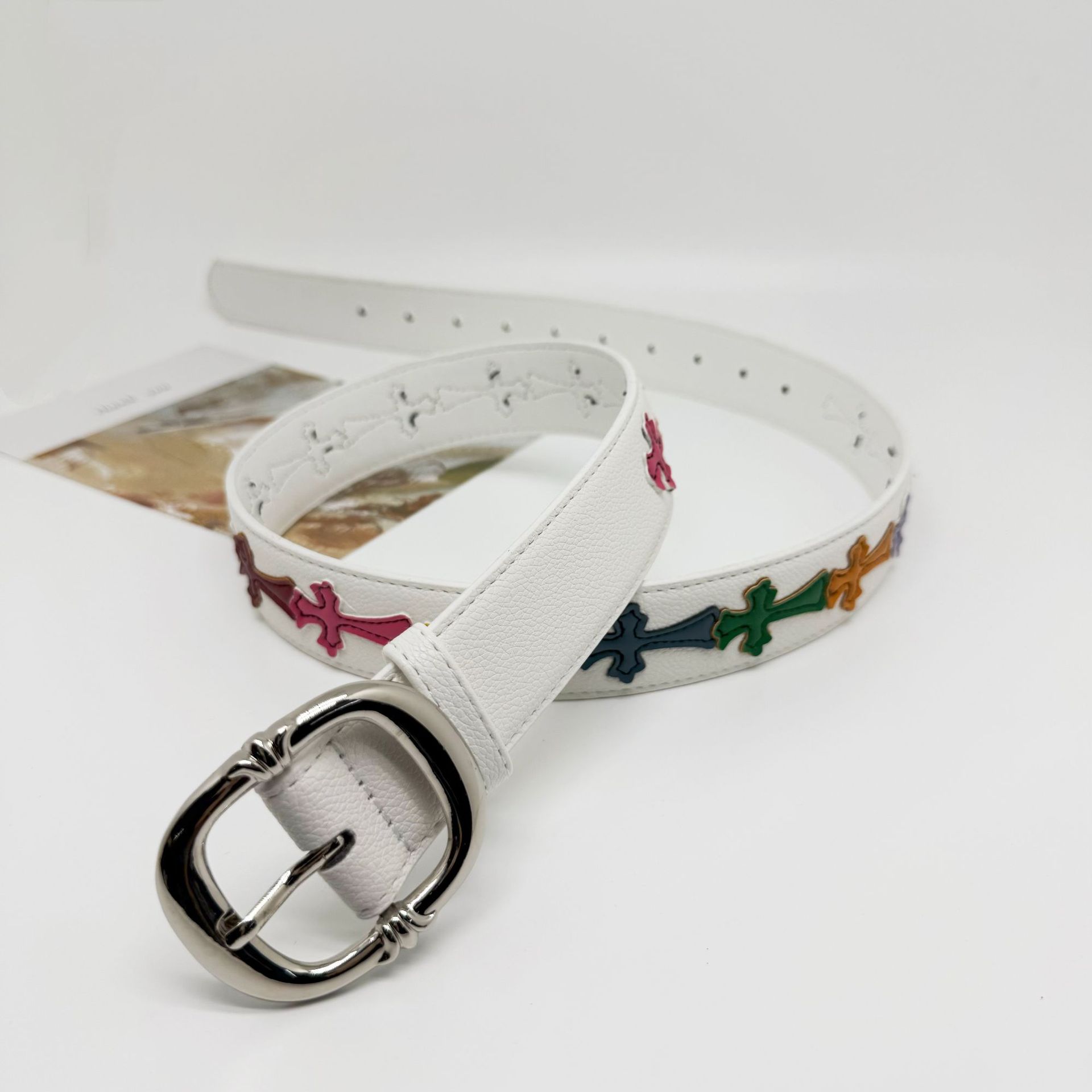 personalized lychee pattern white crowe new belt men's and women's artistic youth belt retro fashion vine roller Item Picture