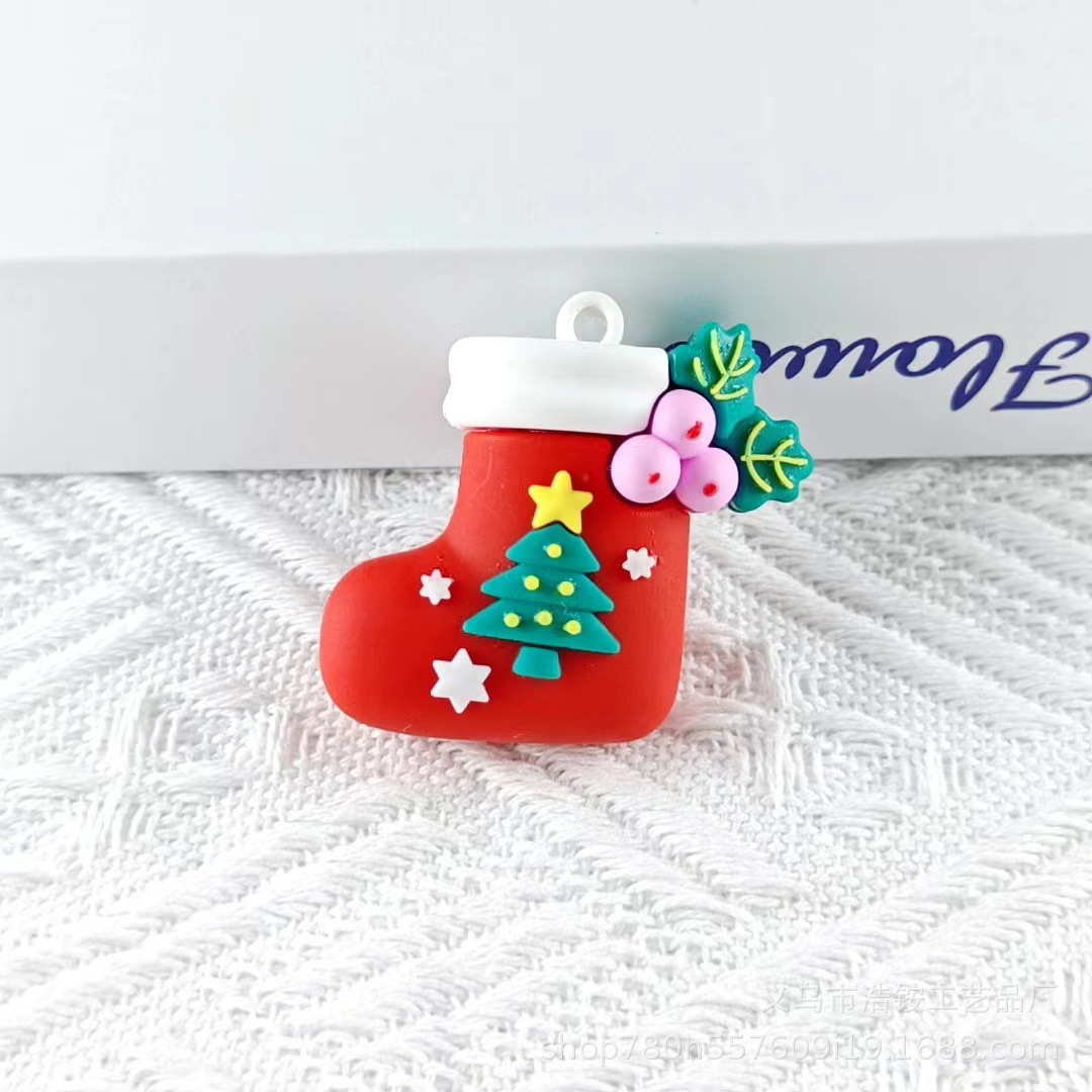 santa claus christmas tree keychain christmas snowman stereo soft glue doll pendant wholesale car key Application Scenario
