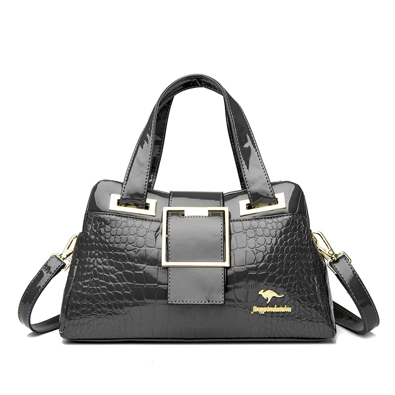 women's handbag women's tote shoulder messenger bag foreign trade cross-border hot bag crocodile pattern commuter bag women Application Scenario
