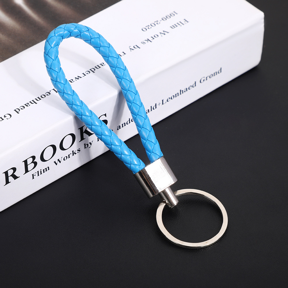 creative hand weaving pu leather rope keychain accessories leather key ring ornaments automobile hanging ornament small gift wholesale Application Scenario