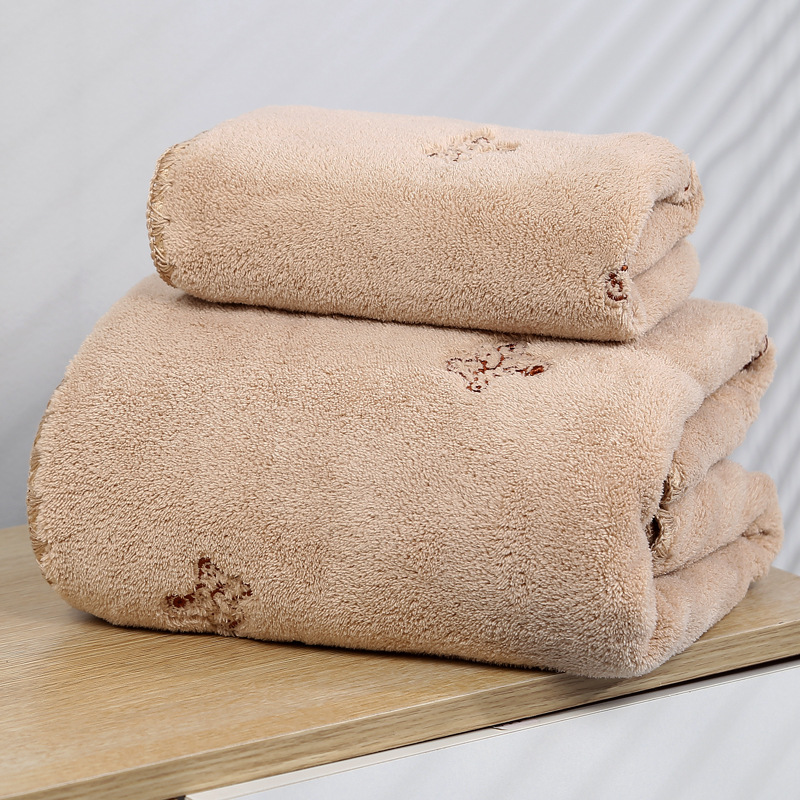child and mother covers bear embroidery pattern beach towel high density coral fleece towels two-piece set cross-border wholesale full figure