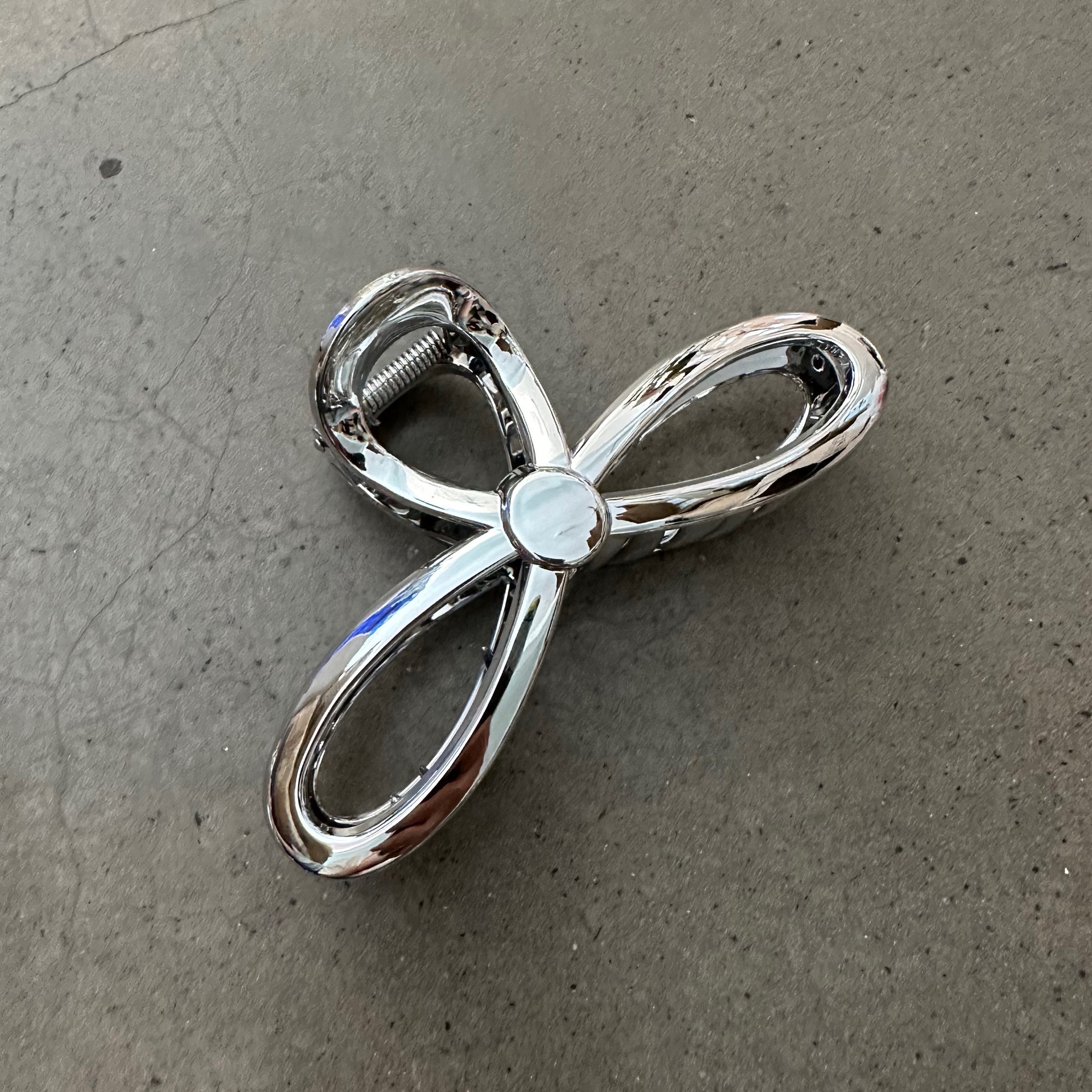 pc high-grade electroplating bright gold and silver personality retro geometric grip back head shark clip updo hairpin hair accessories details Picture