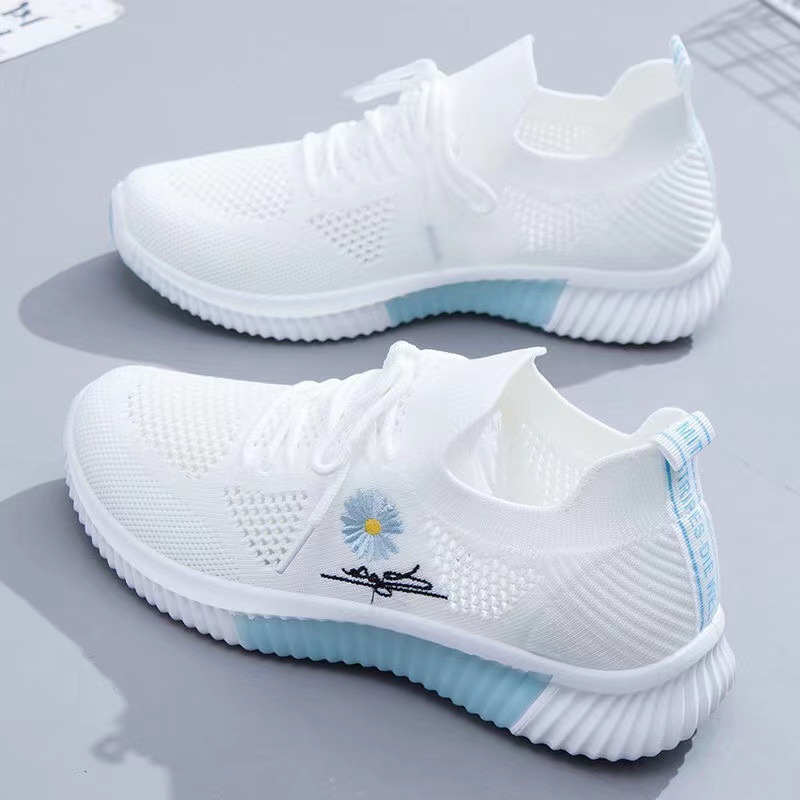 mesh surface shoes women's summer thin white shoes 2025 new mesh sneakers women's breathable versatile summer casual shoes details Picture