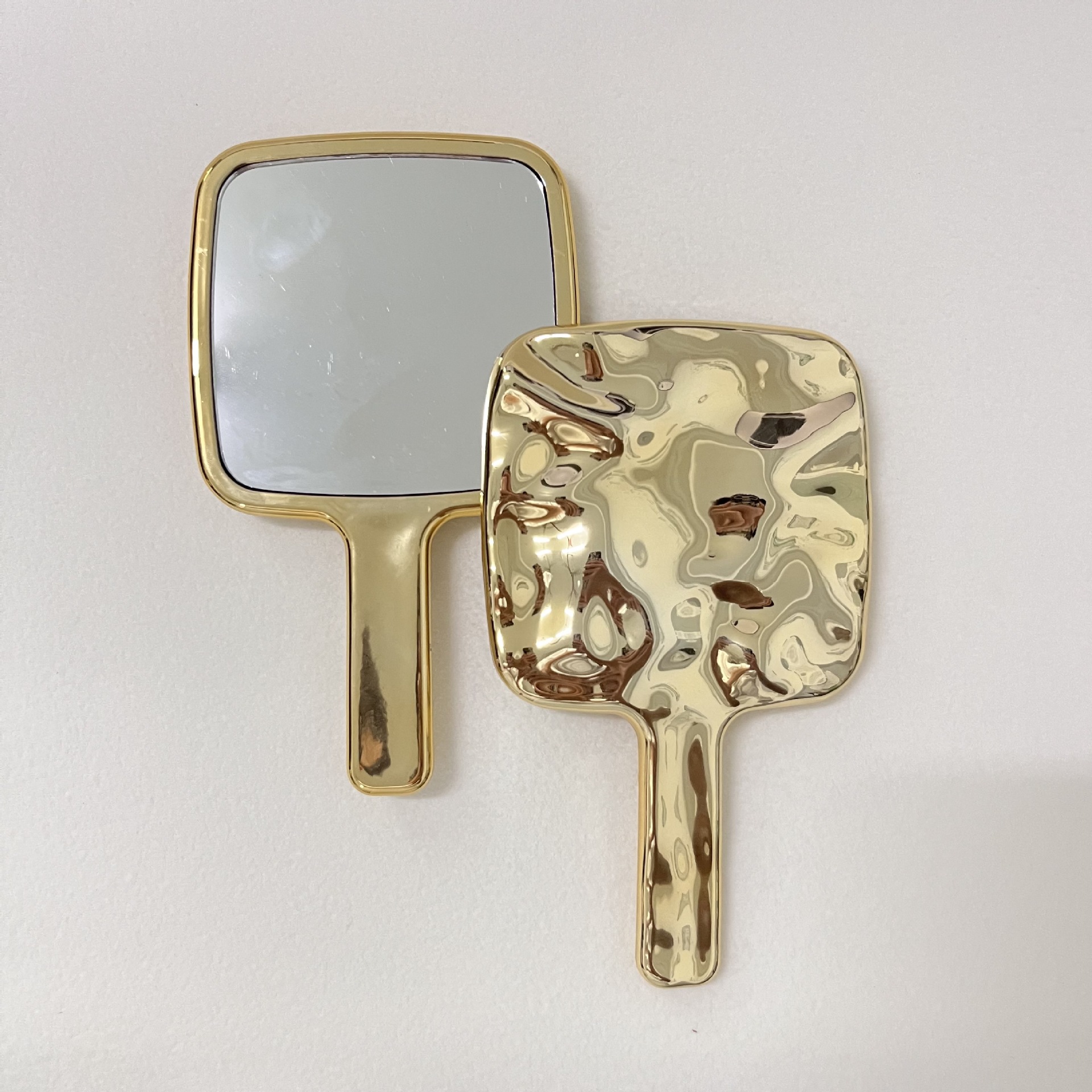 simple hand-held hand-hold mirror hand-held mirror portable portable beauty salon small mirror hand-held mirror makeup mirror details Picture