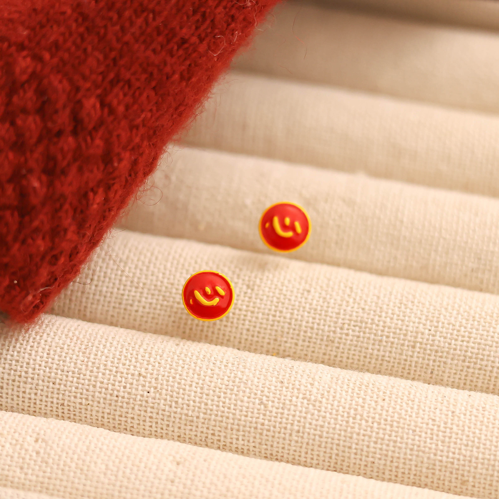 new year red earrings niche high sense temperament wild festival ornament new chinese stud earrings autumn/winter earrings wholesale Item Picture