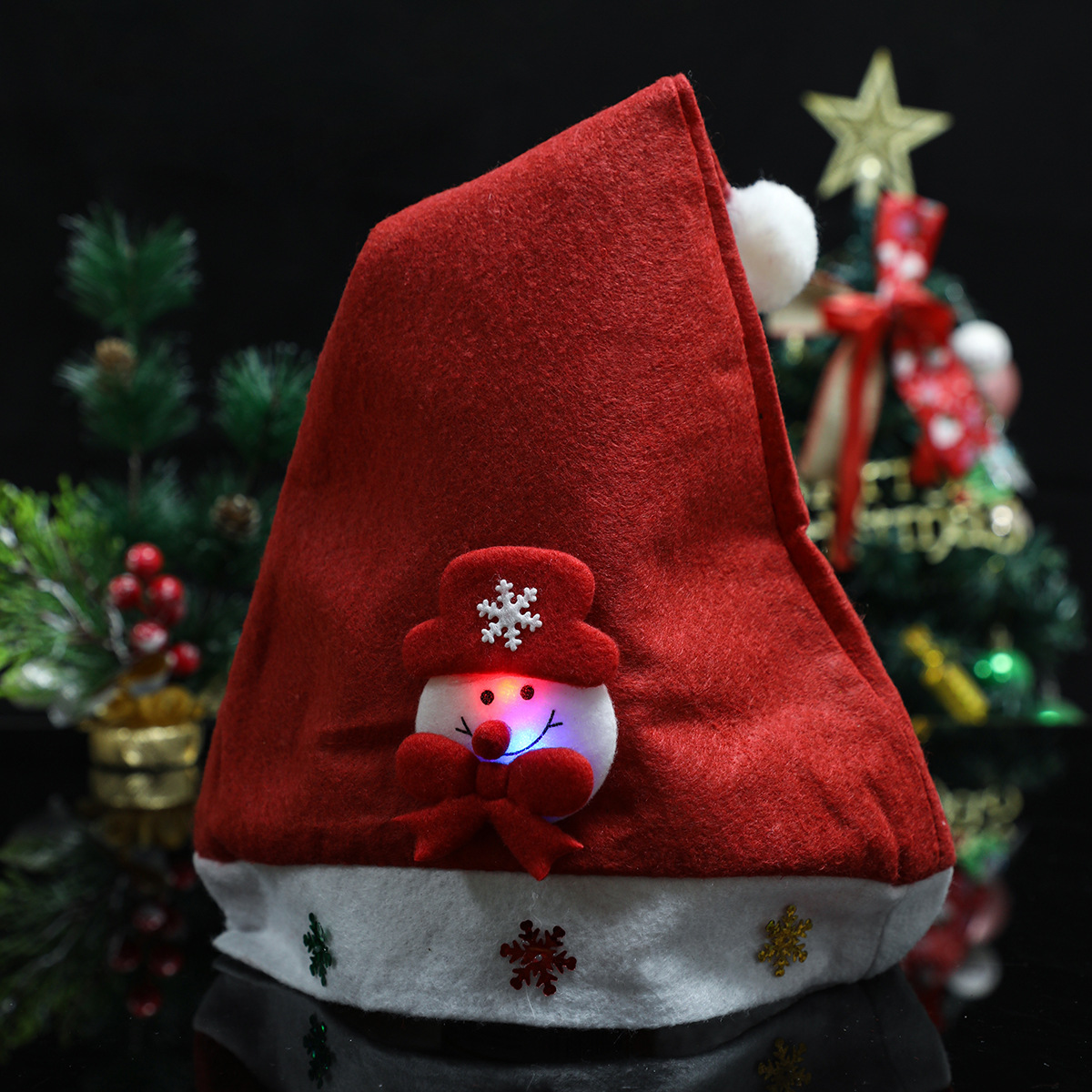 factory direct sales christmas hat non-woven cartoon with lights christmas hat christmas decorations small gifts wholesale Application Scenario
