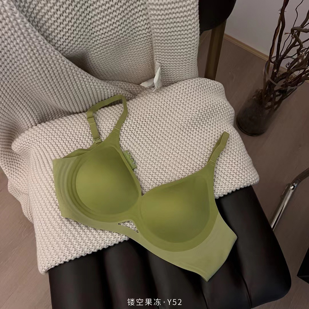 thin hollow jelly soft support fixed cup underwear women's seamless lifting small chest push up breast holding backless bra Application Scenario