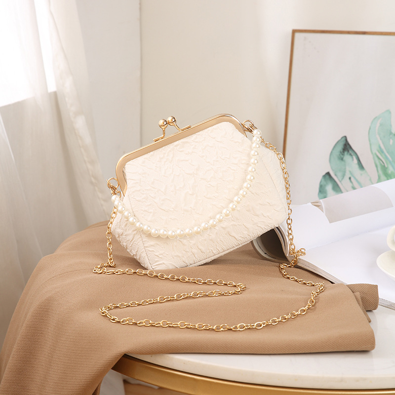 women's bag 2025 pleated shell bag new women's bag crossbody bag mobile phone bag beaded handbag mini coin purse details Picture