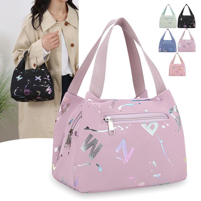 fashionable printed women's handbag large capacity storage lunch bag for work and commuting portable small mummy bag Application Scenario