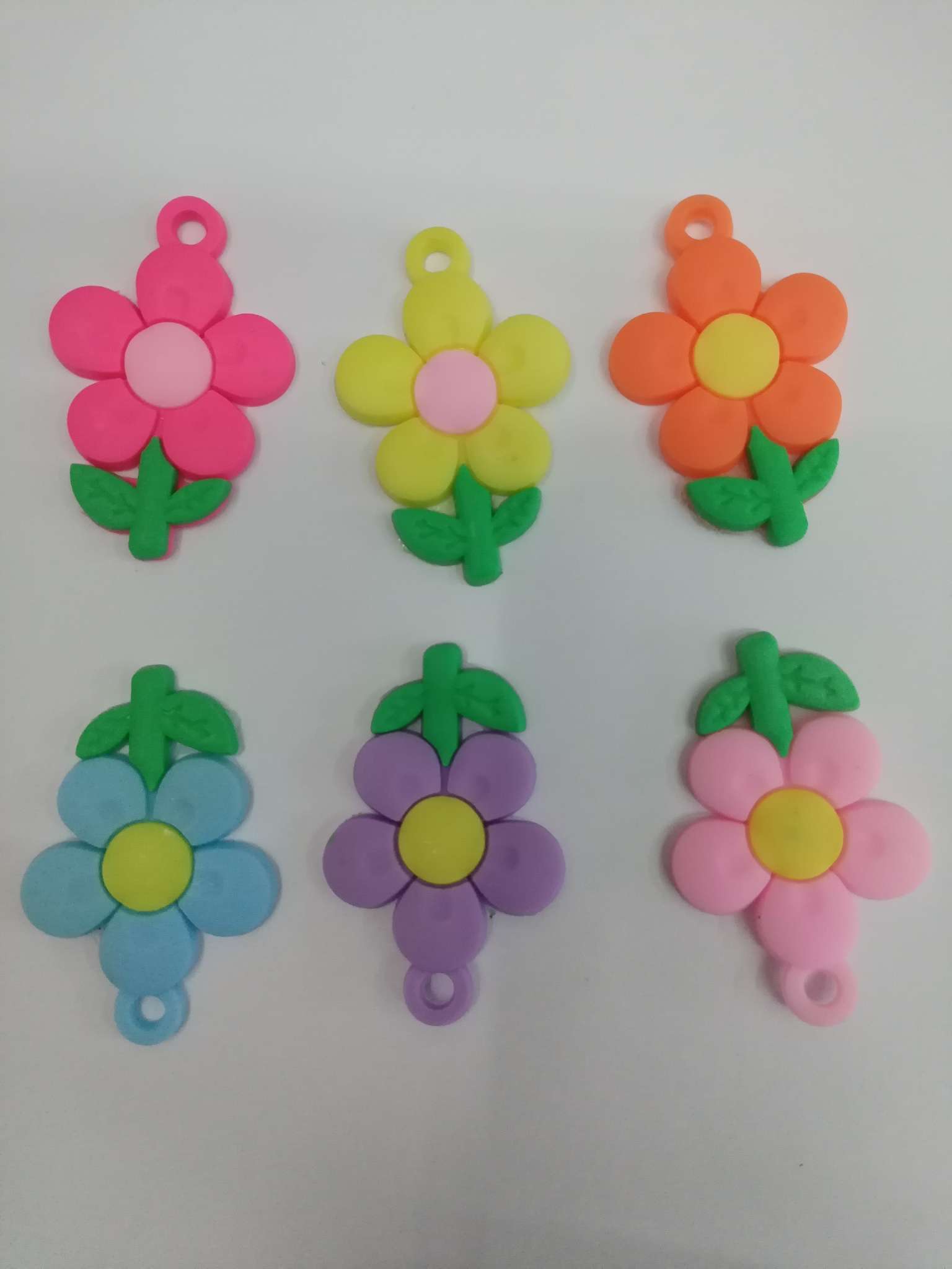 PVC soft rubber cartoon flowers, mobile phone cases, children's schoolbag pendants, keychain pendants, etc details Picture