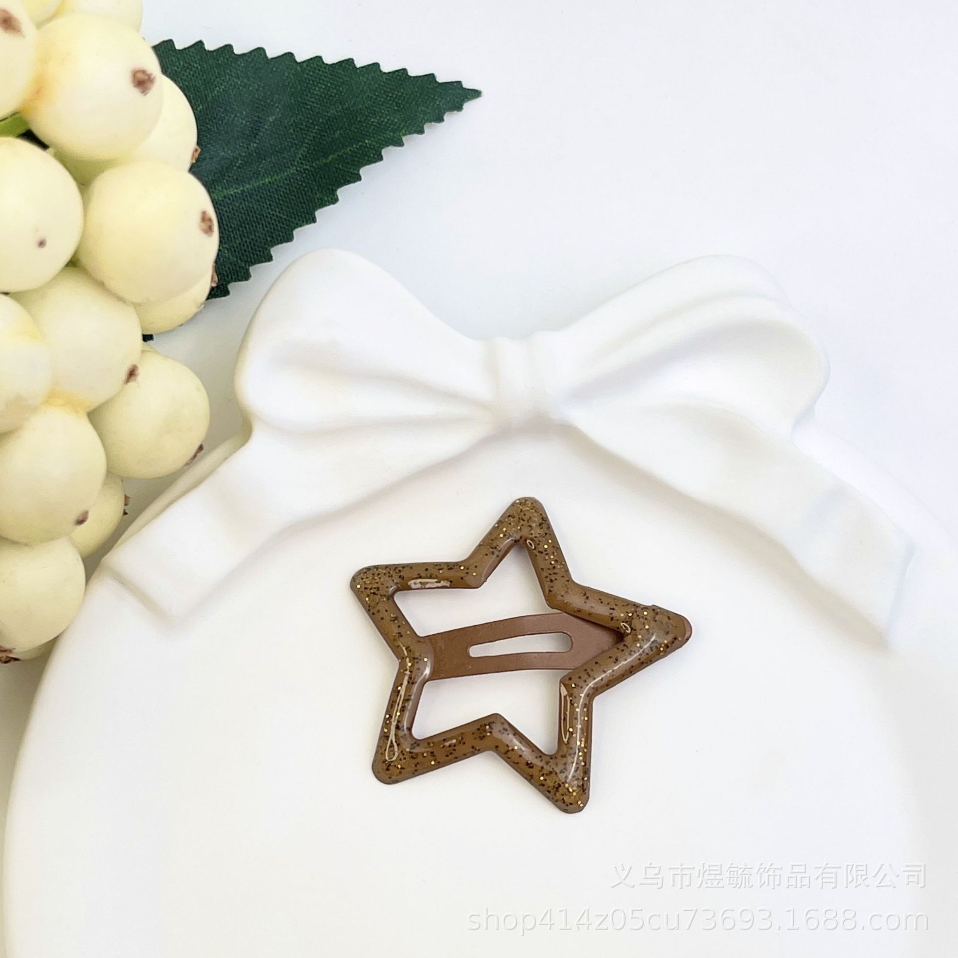 candy color dripping oil star hairpin dopamine cute pentagram hairpin bb clip broken hair bangs side clip Application Scenario