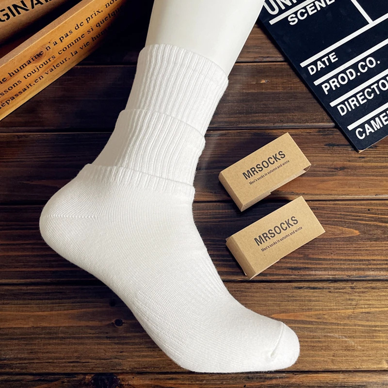 cotton socks xinjiang cotton socks men and women athletic socks black and white solid color autumn and winter four seasons student couple stink prevent socks Specification drawing