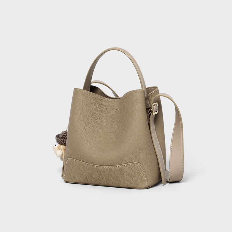 bucket bags women's 2025 new summer women's bag large capacity versatile shoulder messenger bag handbag luggage Application Scenario