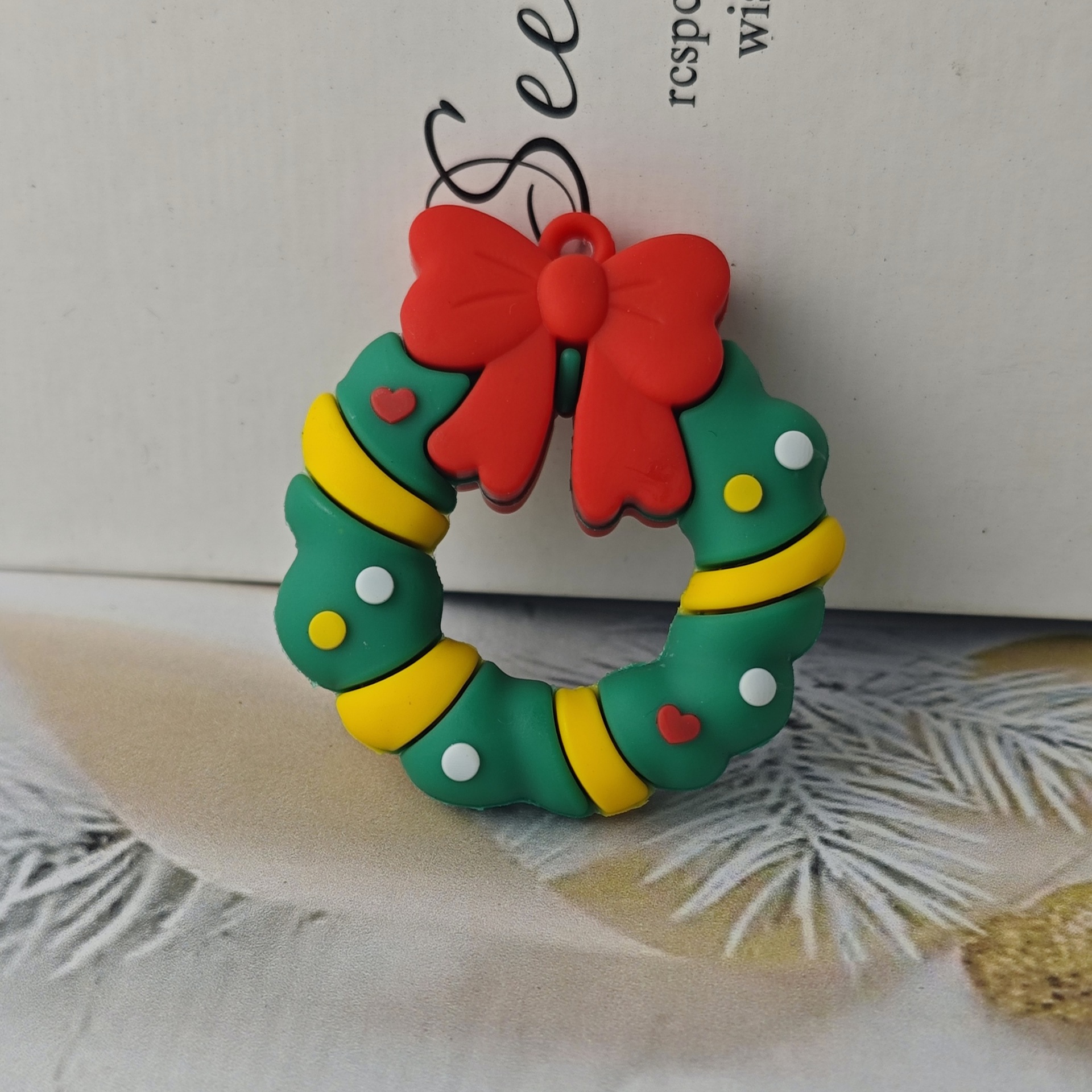 santa claus christmas tree keychain christmas snowman stereo soft glue doll pendant wholesale car key Specification drawing