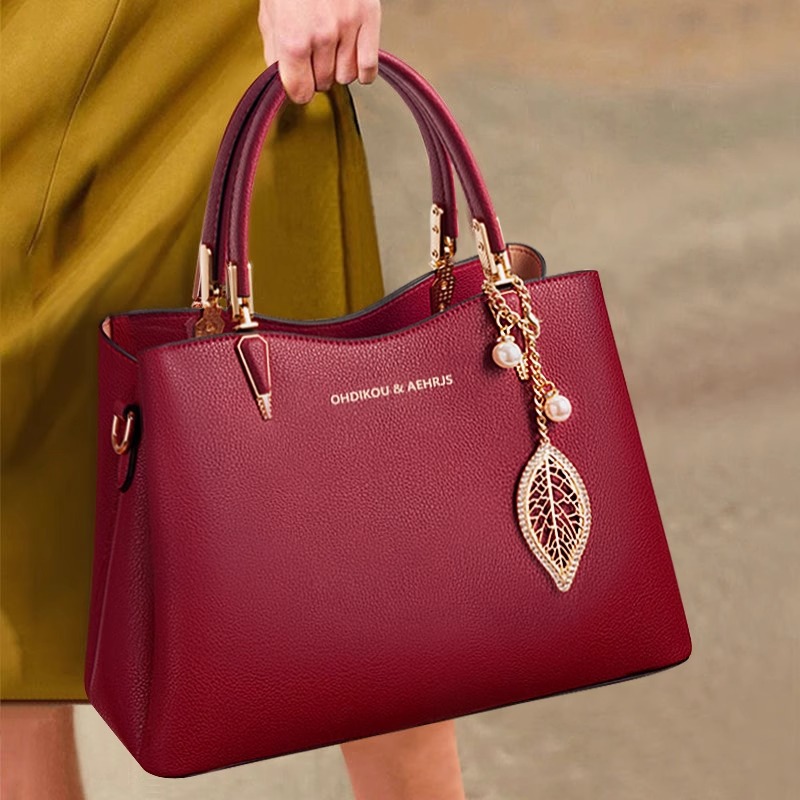 women's wedding bag xi mom wedding high sense bag wedding handbag women's bag leather bag mother-in-law red bag details Picture